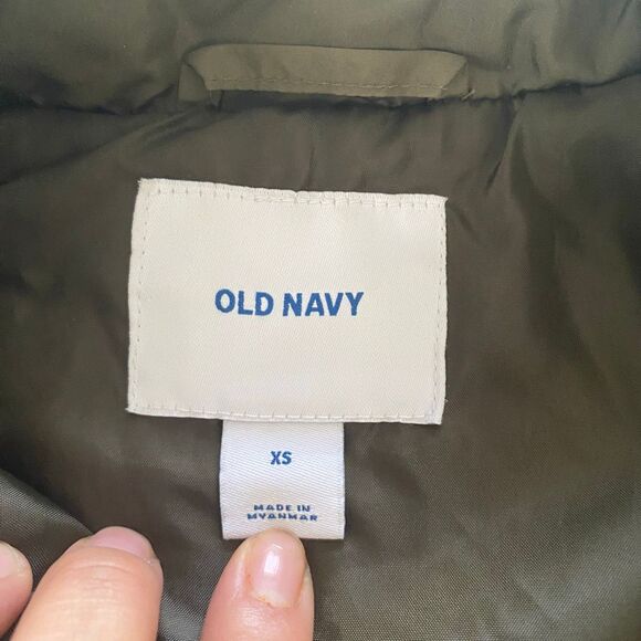 Old Navy Quilted Puffer Vest XS Women’s Olive Green Lightweight Zip Up Layering - Picture 3 of 7